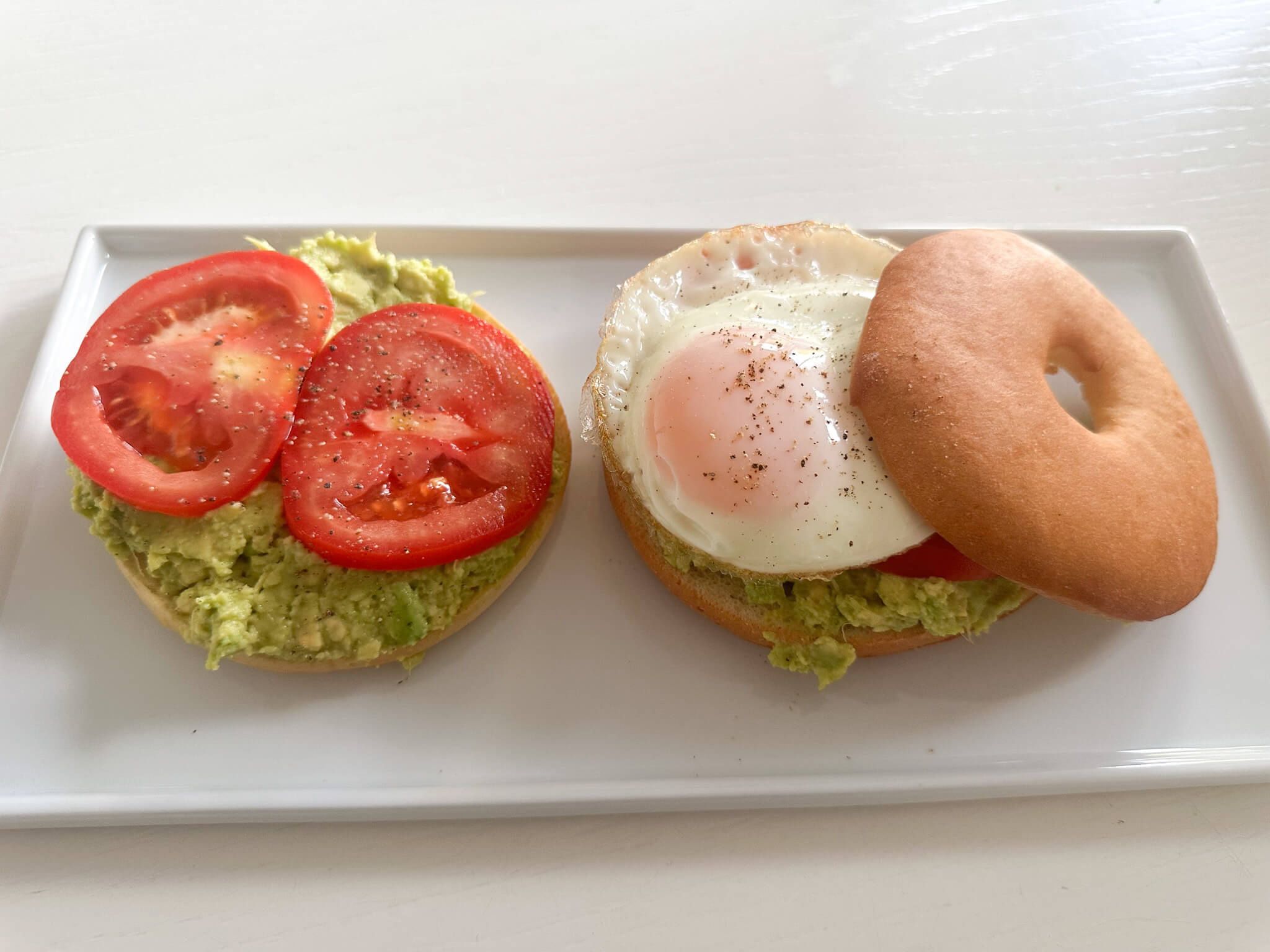 Smashed Avocado, Tomato & Egg Bagel